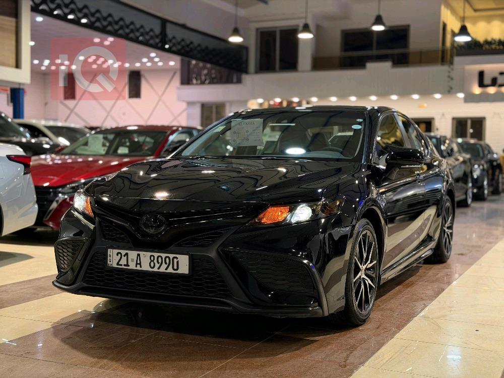 تۆیۆتا کامری